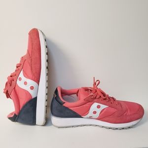 Pink with grey Saucony Jazz Low women's 11